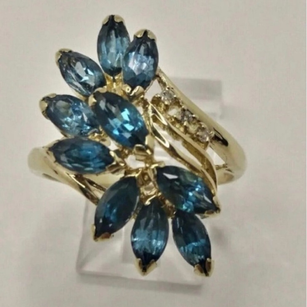 14k gold blue topaz and diamond ring